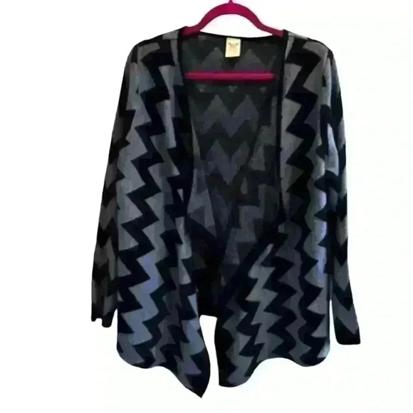 Faded Glory Sweaters - Faded Glory Cardigan Zigzag print,Size L